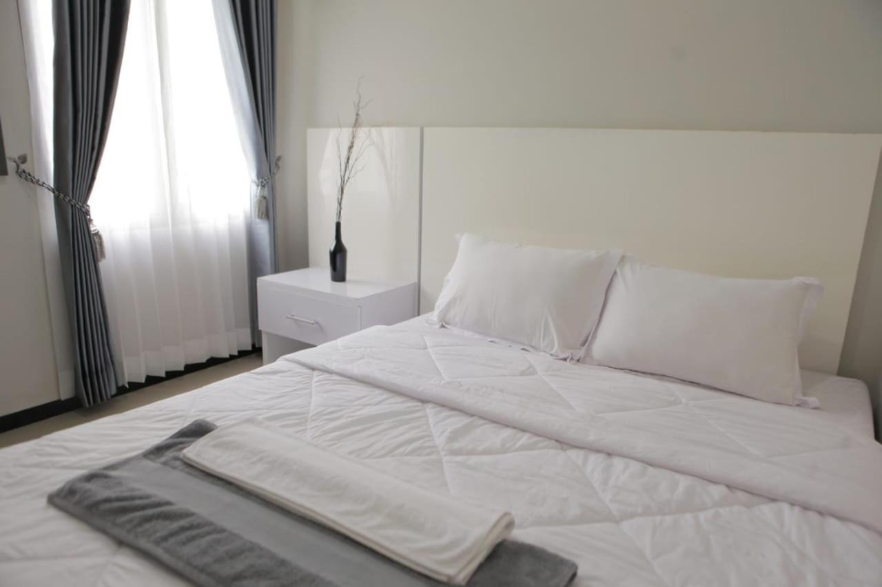 Villa petit Tour Batu  Esterno foto
