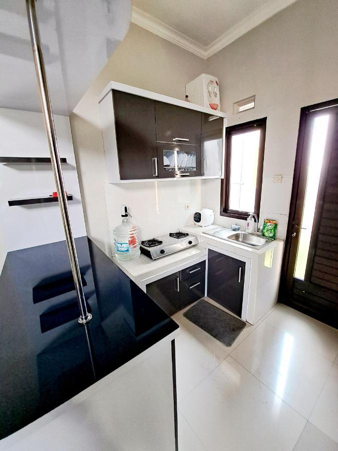 Villa petit Tour Batu  Esterno foto
